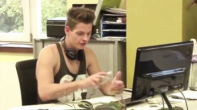 Bareback Ass Twink Cum Shots