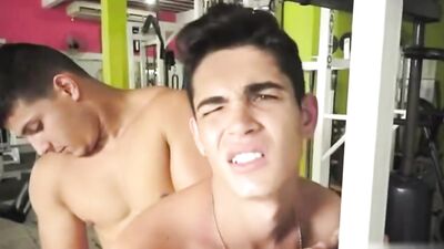 Latino Cumshot Ass Job: A New Twink Adventure