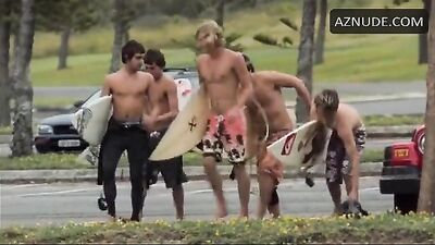 Naked Runs - Jesse Fergus: Exploring Gay Porn in Newcastle!