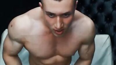 Muscle Bisexual Men: Handsome and Huge Bodies!