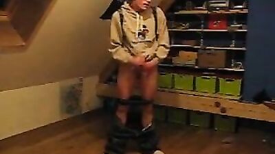 Cumming for Cute Nerdy Pleasure: The Ultimate Solo Gay Porn Experience