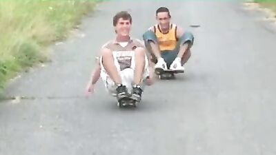 Gangbang Fun! Bareback Oral Action - Guys Who Love to Have Sex!