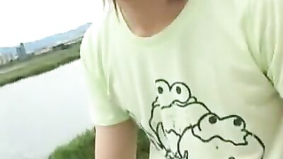 Asian Delight: Georgeous Japanese Teen in Action!