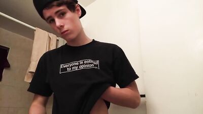 Ab-tastic Gay Porn: Flexing SeXXXy Abs!