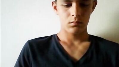 Expose Yourself in CAM: Big Naked Boy Web-Cam Showdown!