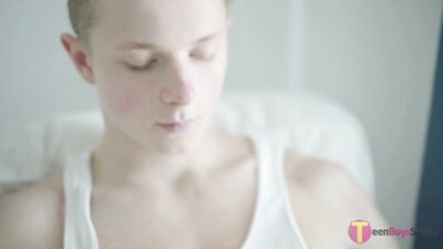 Blond Boys Solo: Rusties Gay Porn Adventure