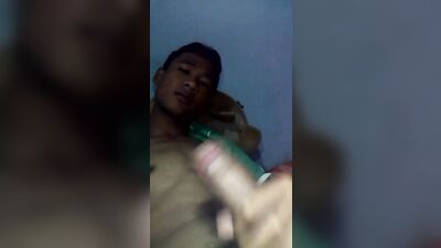 Gay Porn Cum Fountain Thai Boy with Huge Cocks Shots