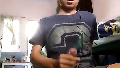 Cumming Thai Delight: Asian Cum Fountain in the Afternoon