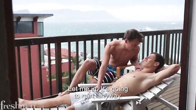 Young Twinks Get Naughty: Bedroom Bareback Action!