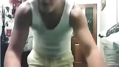 Straight Boys Expose Themselves on Cam (190 chars)