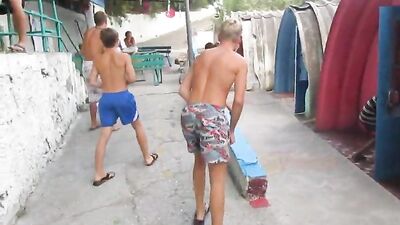 Summer Lust: Public Outdoor Amateur Fun!