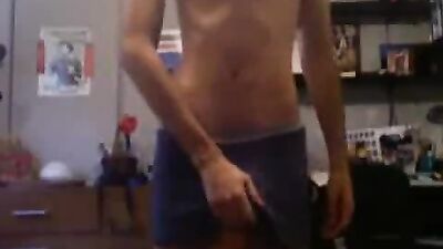 Gay Web-Cam Porn Debut - My First Time Online!