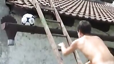 Outdoor Oral Bareback Cum Shot Party!