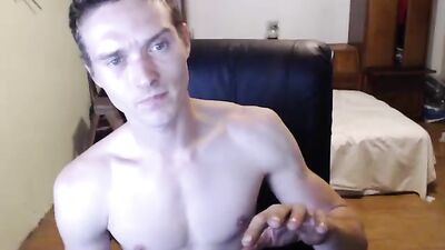 Muscle Twink Cam Boy Loves Cars and His Hot Body