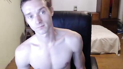 Muscle Twink Cam Boy Loves Cars and His Hot Body