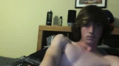 Monsters Web-Cam Return: A Gay Porn Video Full of Surprises!