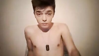 Gay Cam Pride: Bozys Cute Teen Boy in the Spotlight!