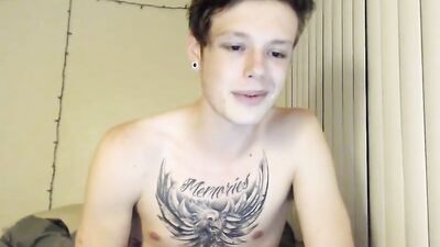Young Cum Shot Handjob Tatoued Cam Boy Solo!