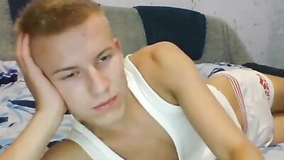 Young Blissful Smoothie: Cum Shot Handjob Delight