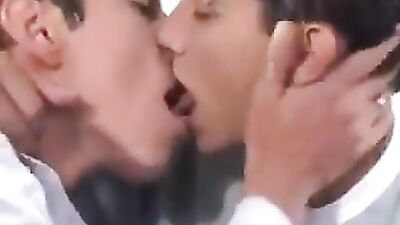 Latino Twinks BB : Cute Latino Boys Bareback Porn Videos!!