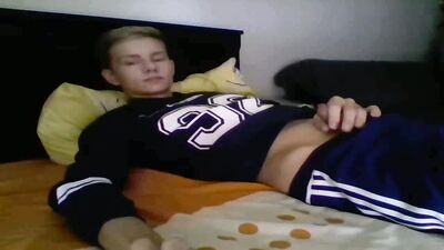 Young Webcam Boy - Fun Solo Adventures!
