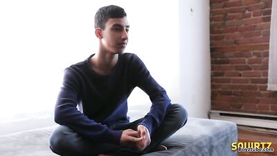 Lukass Gay Porn Adventure - Solo Desire