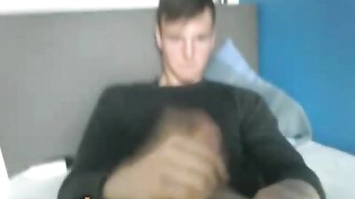 Gangbang Delight: Bbb6 - A Sexual Adventure with Hot Muscular Men!