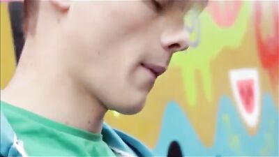 Fucking skaters: Bareback Cum Shots Oral!