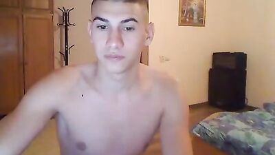 Gay Web-Cam Solo Masturbation: Horny Amateurs Unleashed!