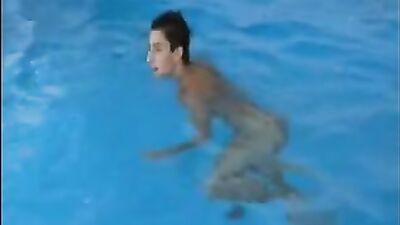 Gay Porn Hot Tub Orgy: Frat Guys Group Sex Oral