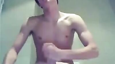 Young Cum Master: Smooth Solo Cum Session