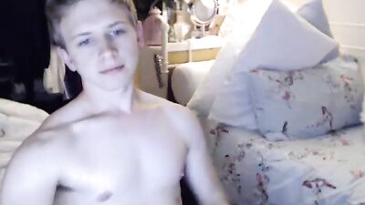 Young Twink Jerk - Exploring Gayboy.ca