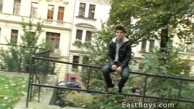 Behind The Scenes In Prague: Alex Dorchs Muscular Body Handjob