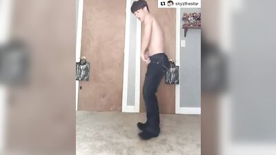 Gay Porn Dancer - SEXY Amateur Video!