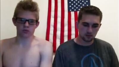 Strawberry Bliss: Sucking and Nibbling with an Amateur SomenteNovo