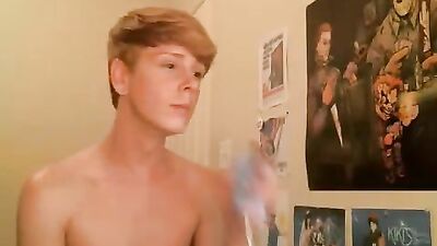 Self-Satisfaction: Red-Headed Amateur Cumshots