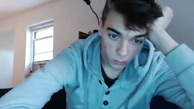 Jeans Down Web-Cam Solo Cum Shots: The Ultimate Gay Porn Experience