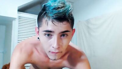 Webcam Latino Fun: Dildo Action Amature Ass Play