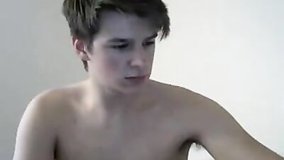 Cumming with Cute Gay Guy: Amateur Masturbation and Handjobs!