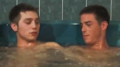 Boy from the sauna joins in : Action Bareback Group Sex