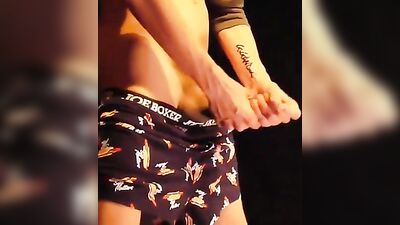 Big Juicy Hot Dog: Amateur Cum Shots Solo!