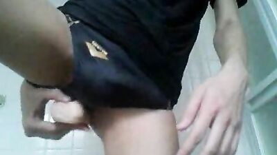 Gay Amateurs Cumming and Handjobbing - Cam 74