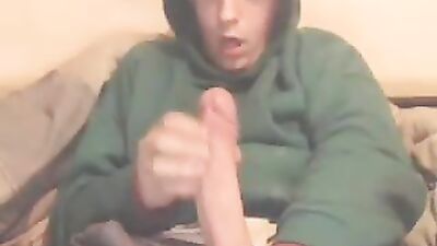 Green Hood: Amateur Cum Shots and Handjobs - The Ultimate Experience!