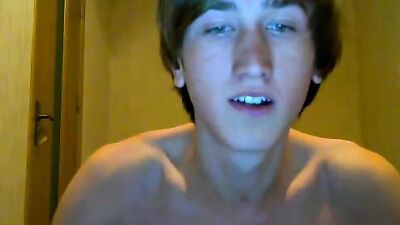 Cumming with Cute Gay Boys: Amateur Masturbation and Handjobs