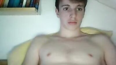 His Eye-popping Amateur Solo Ass Play!