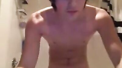 Pretty Web-Cam Solo Star 22: Unleashing Passion Online!