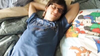 Gay Geek Queers Amateur Cum Shots Fun!