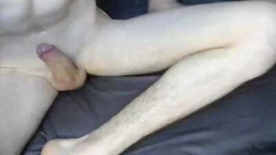 French Connection: Two Horny Amateurs in Action!