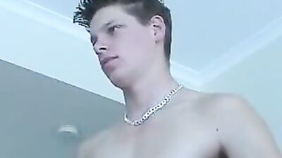 Love Sucking Cock: Oral Web-Cam Handjob
