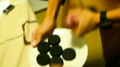 Double Fetish Cumshot Amateurs: Mmm Mmm!